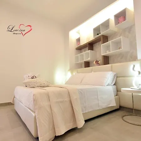 לינה וארוחת בוקר Love Inn פומפיי