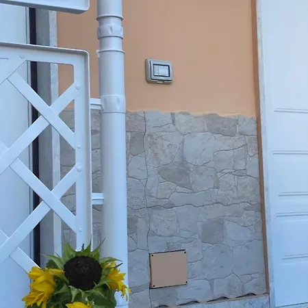 Bed & Breakfast Love Inn 4*
