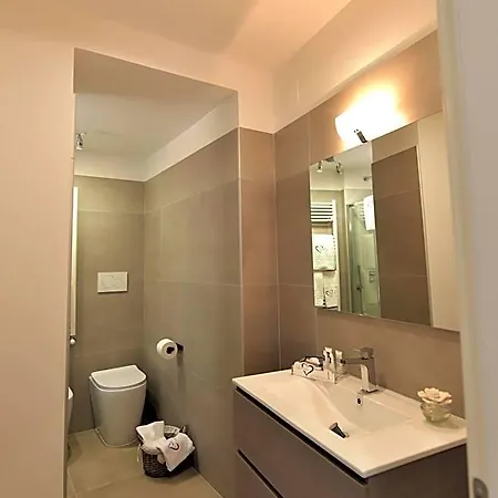 Love Inn פומפיי