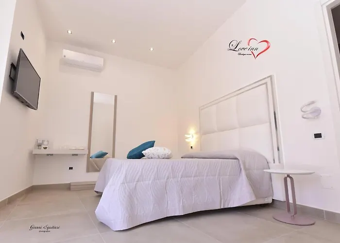 Bed & Breakfast Love Inn