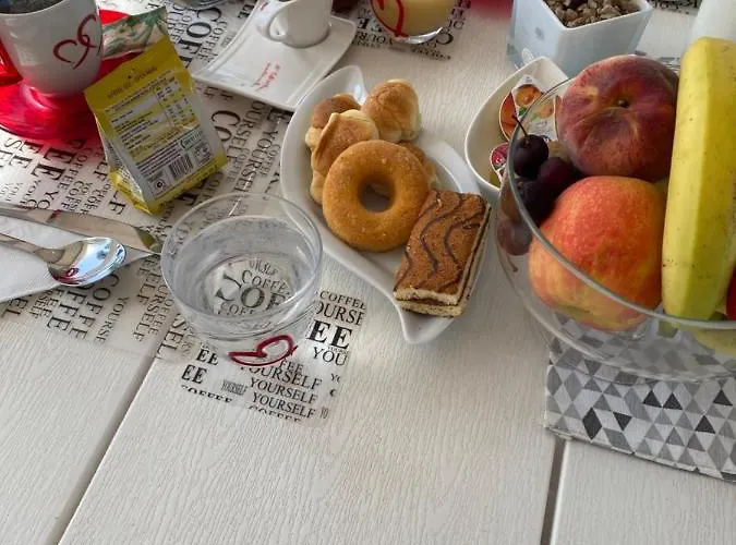 Love Inn Bed & Breakfast 4*